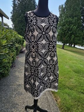 MSSP Max Studio Specialty Sleeveless Black & Cream Geometric Midi Dress Sz M